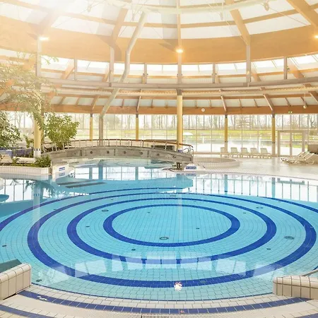 Strandnahe Mit Balkon, Gratis Nutzung Vom Ahoi Erlebnisbad Und Sauna In Sellin - Rex Rugia 28-8 *