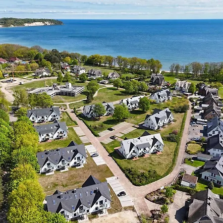 Appartement Strandnahe Mit Balkon, Gratis Nutzung Vom Ahoi Erlebnisbad Und Sauna In Sellin - Rex Rugia 28-8 Lobbe